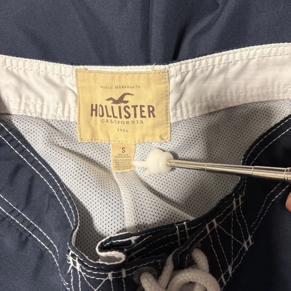 Hollister California Spell out Blue Lightweight Board Shorts Size Small S